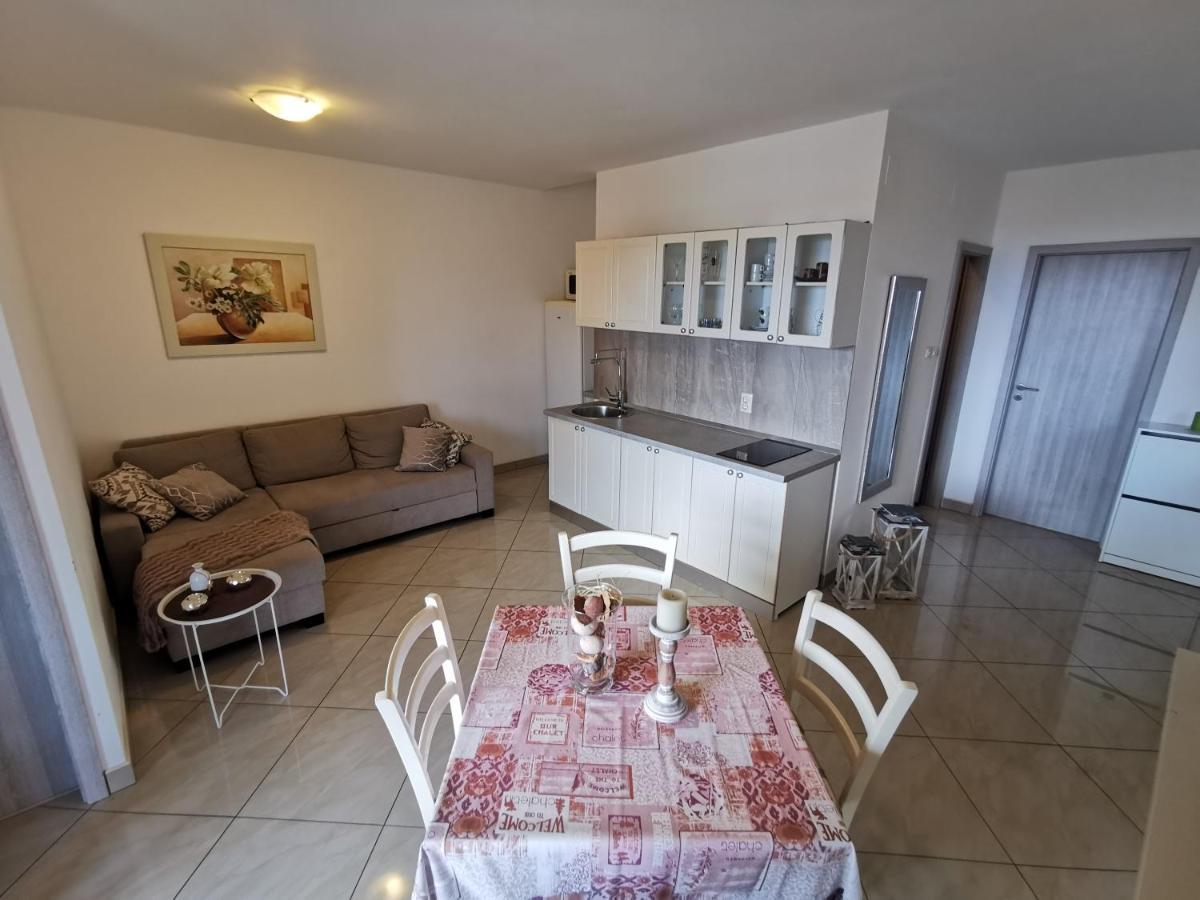 Apartments Lea 2 Malinska Εξωτερικό φωτογραφία