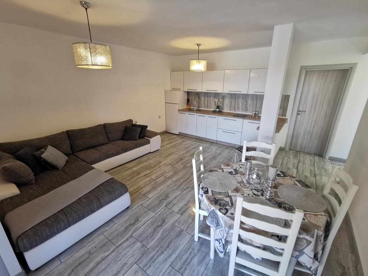 Apartments Lea 2 Malinska Εξωτερικό φωτογραφία